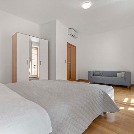 Charming Apartment In The Heart Of براتسيلافا المظهر الخارجي الصورة
